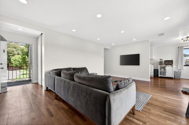 Property Photo:  900 Cambridge Drive 84  CA 94510 