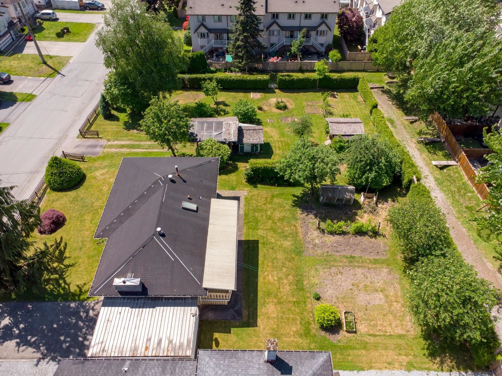 Property Photo: 2337 Lobb Avenue BC V3C 1M7