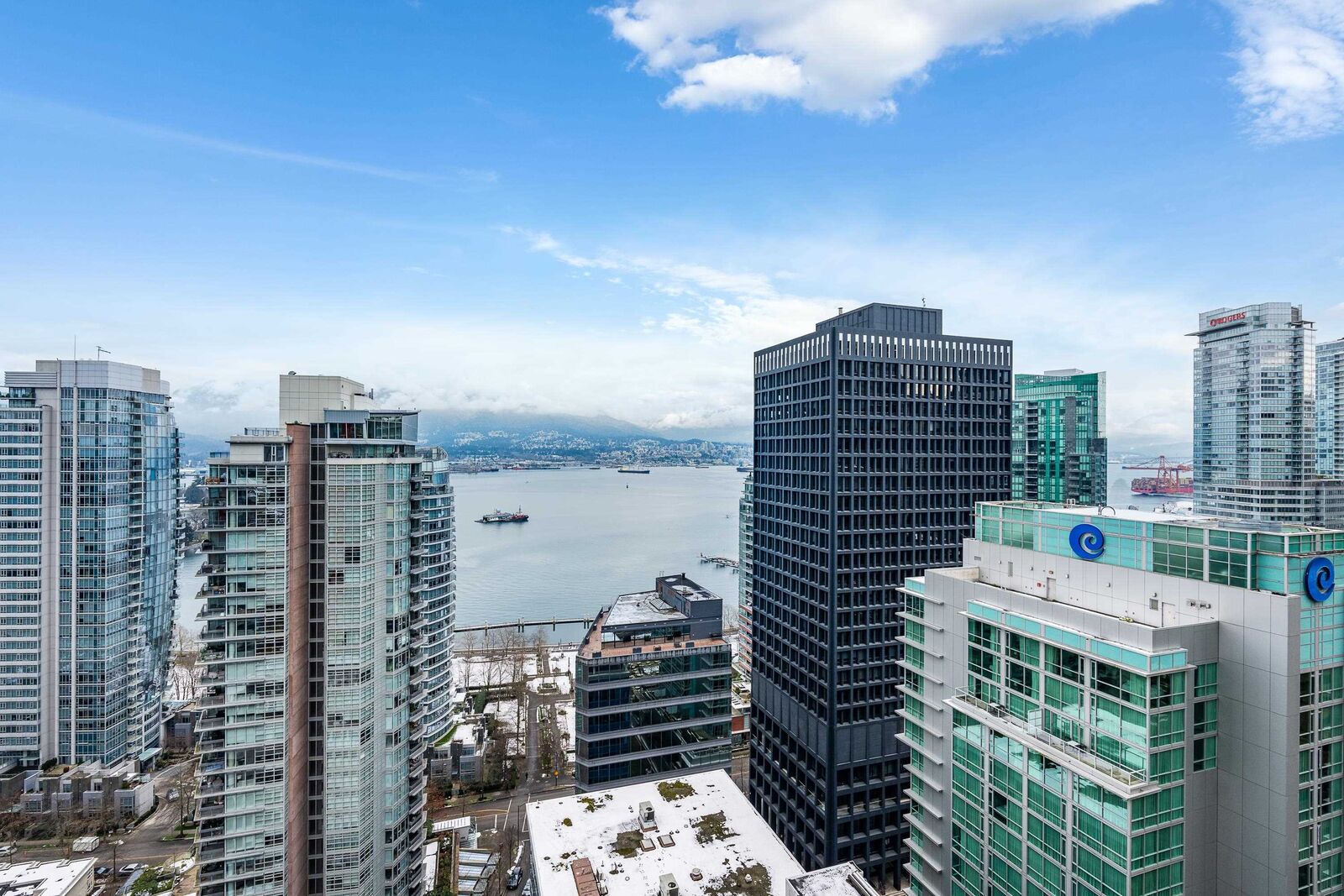 Property Photo:  1188 W Pender Street 2802  BC V6E 0A2 