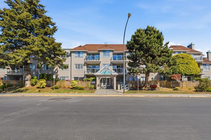 Property Photo: 1140 55 Street 102 BC V4M 3J8