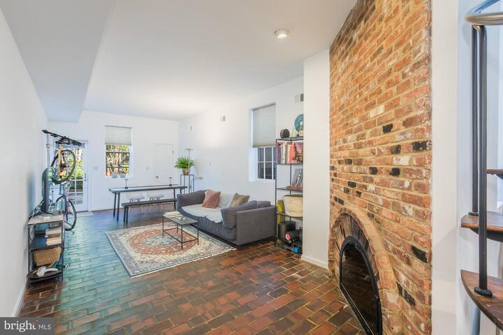 Property Photo:  238 14th Street SE  DC 20003 