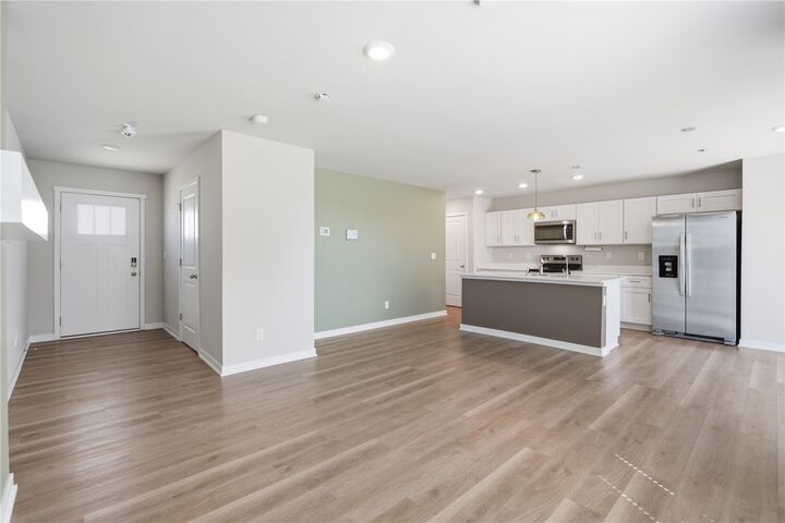 Property Photo:  488 Thomas Street  IA 52340 
