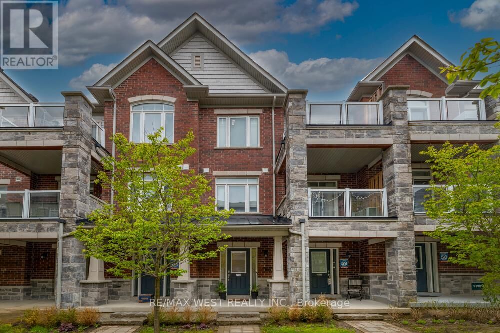 Property Photo:  2663 Jackpine Crossing 60  ON L1X 0E6 