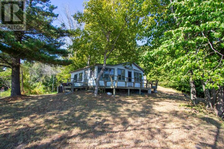 Property Photo: 4049 Hiawatha Lane ON K0H 1H0
