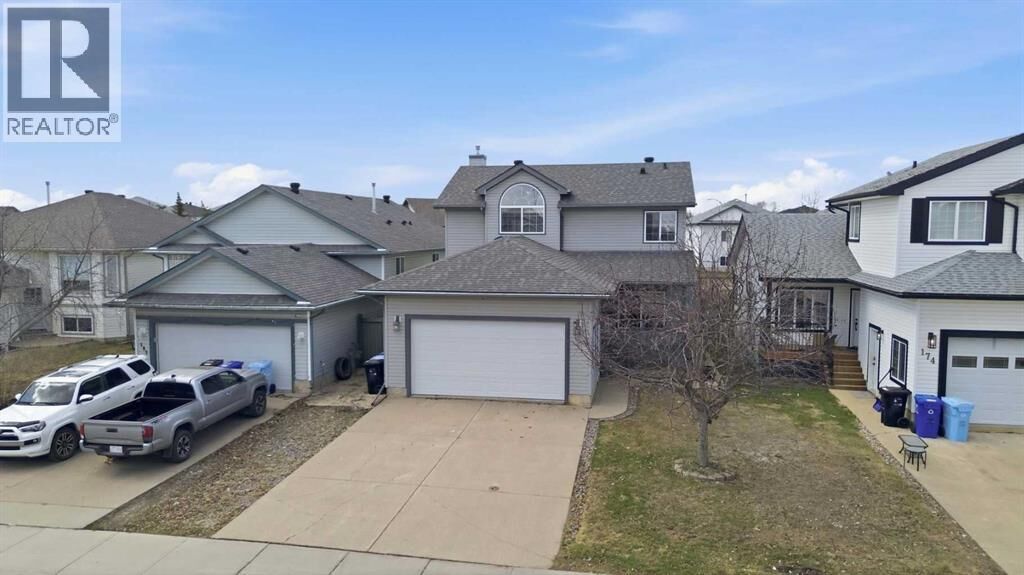 Property Photo: 178 St. Laurent Way AB T9K 2K1