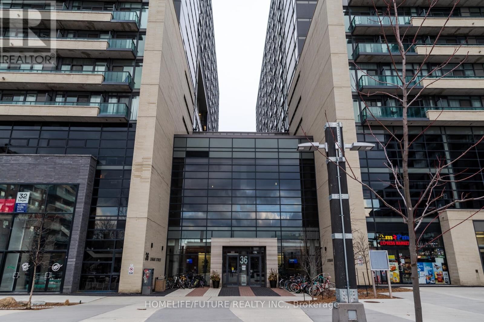 Property Photo:  36 Lisgar Street 503E  ON M6J 0C7 