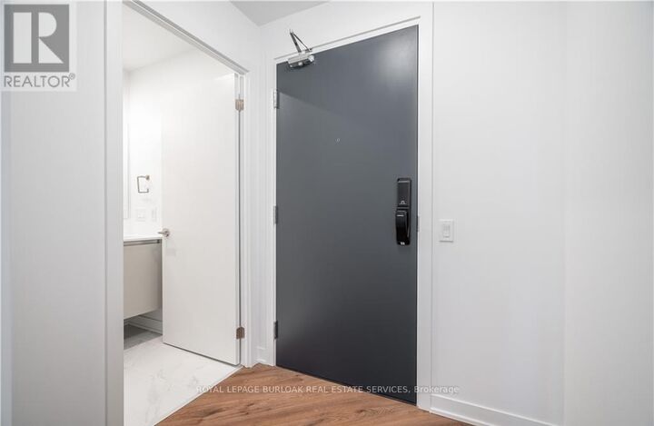 Property Photo:  395 Dundas Street West 801  ON L6M 5R8 