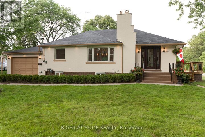 Property Photo: 1627 Glenburnie Road ON L5G 3E4