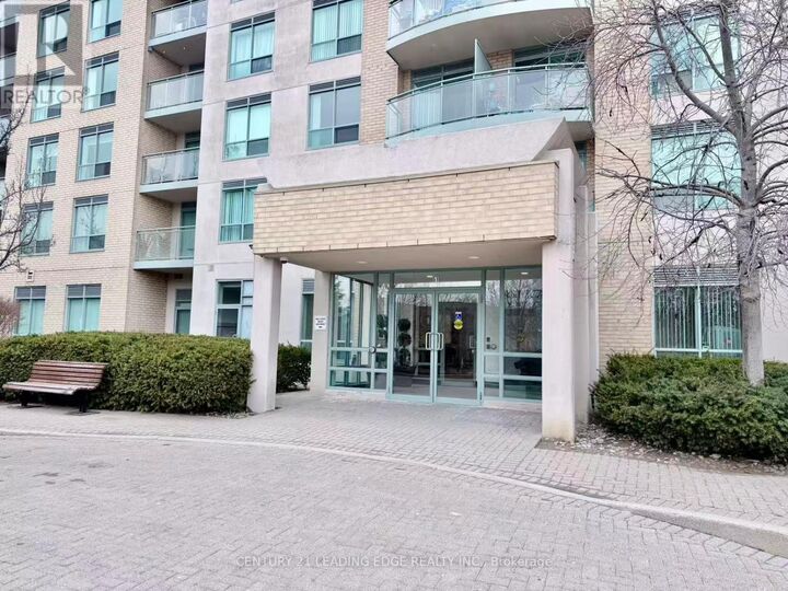 Property Photo:  51 Baffin Court South Ph15  ON L4B 4P6 