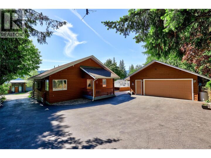 Property Photo: 8697 St. Ives Road BC V0E 1M9