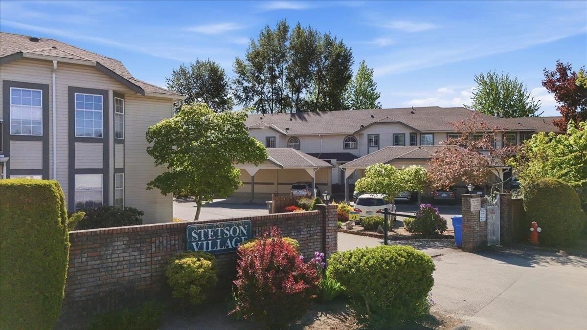 Property Photo:  5750 174th Street 21  BC V3S 7K3 