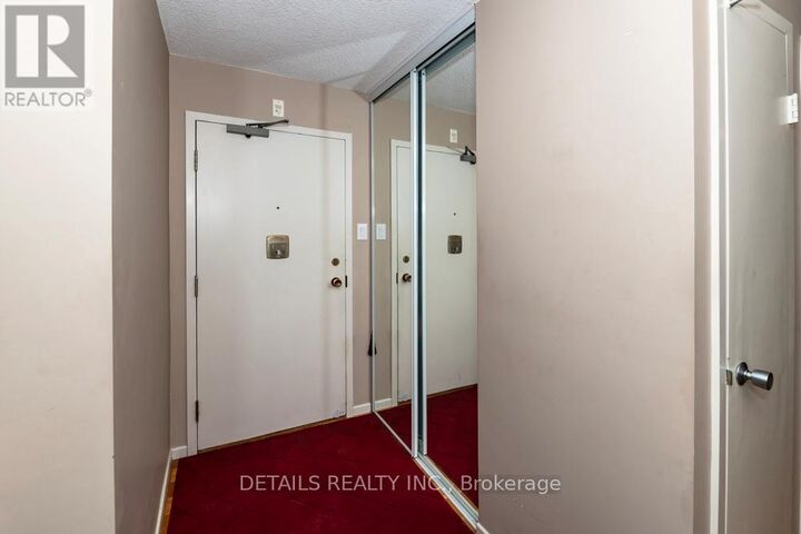 Property Photo:  2951 Riverside Drive 502  ON K1V 8W6 