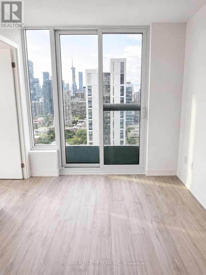 Property Photo:  252 Church Street 3303  ON M5B 0E6 