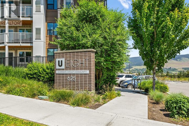 Property Photo:  625 Academy Way 203  BC V1V 0E3 
