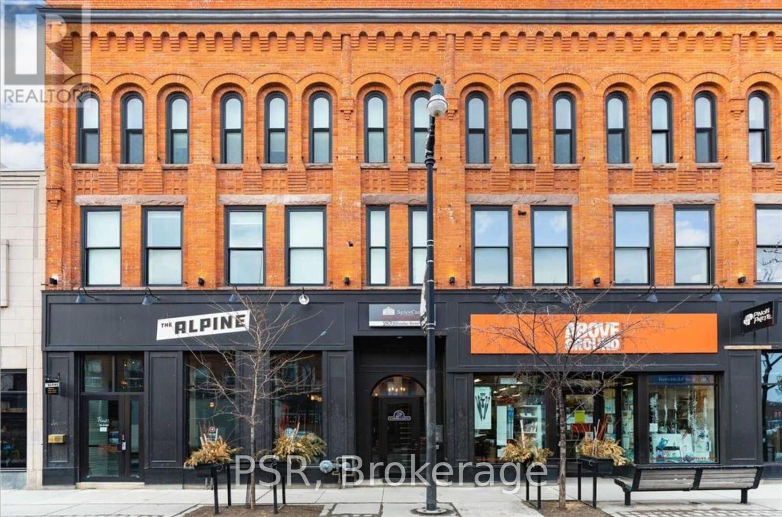 Property Photo:  2870 Dundas Street West 310  ON M6P 1Y8 