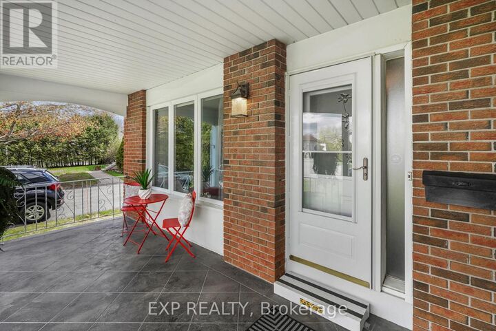 Property Photo:  1996 Belcourt Boulevard  ON K1C 1M5 
