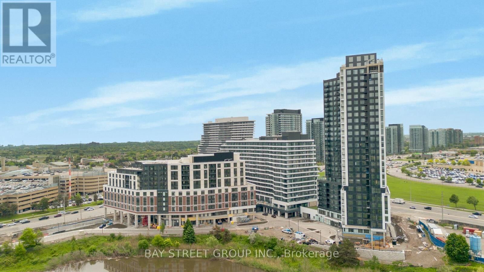 Property Photo:  2495 Eglinton Avenue West 1702  ON L5M 2T2 