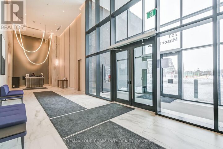 Property Photo:  251 Masonry Way 612  ON L5H 0B3 