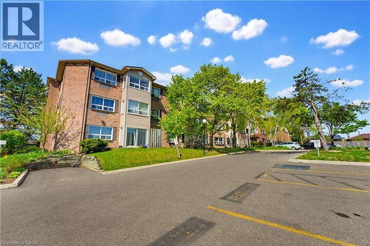 Property Photo:  30 Hugo Crescent 110  ON N2M 3Z2 