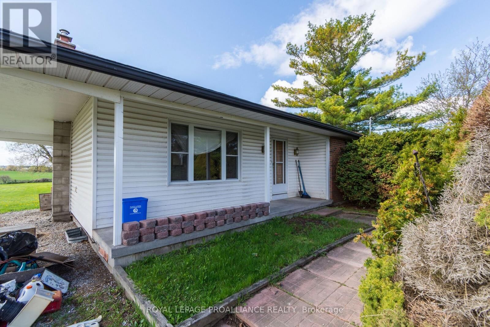 Property Photo:  1981 Frankford Road  ON K0K 2C0 