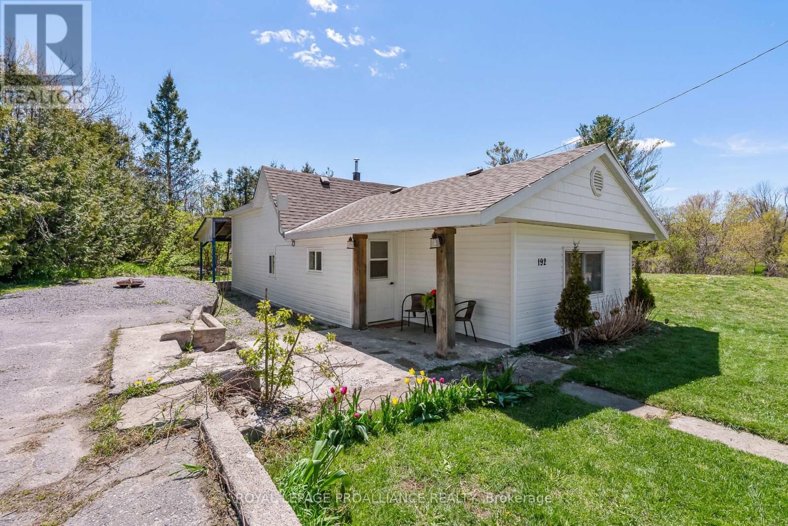 Property Photo:  192 Crookston Road  ON K0K 2K0 