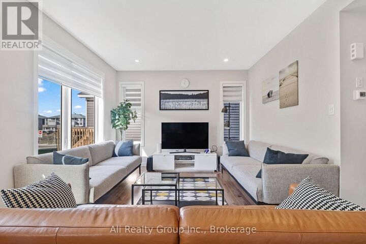 Property Photo:  797 Eminence Street  ON K2J 6X6 