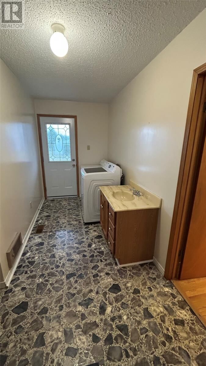 Property Photo:  17 Juniper Drive  NL A2N 2E9 