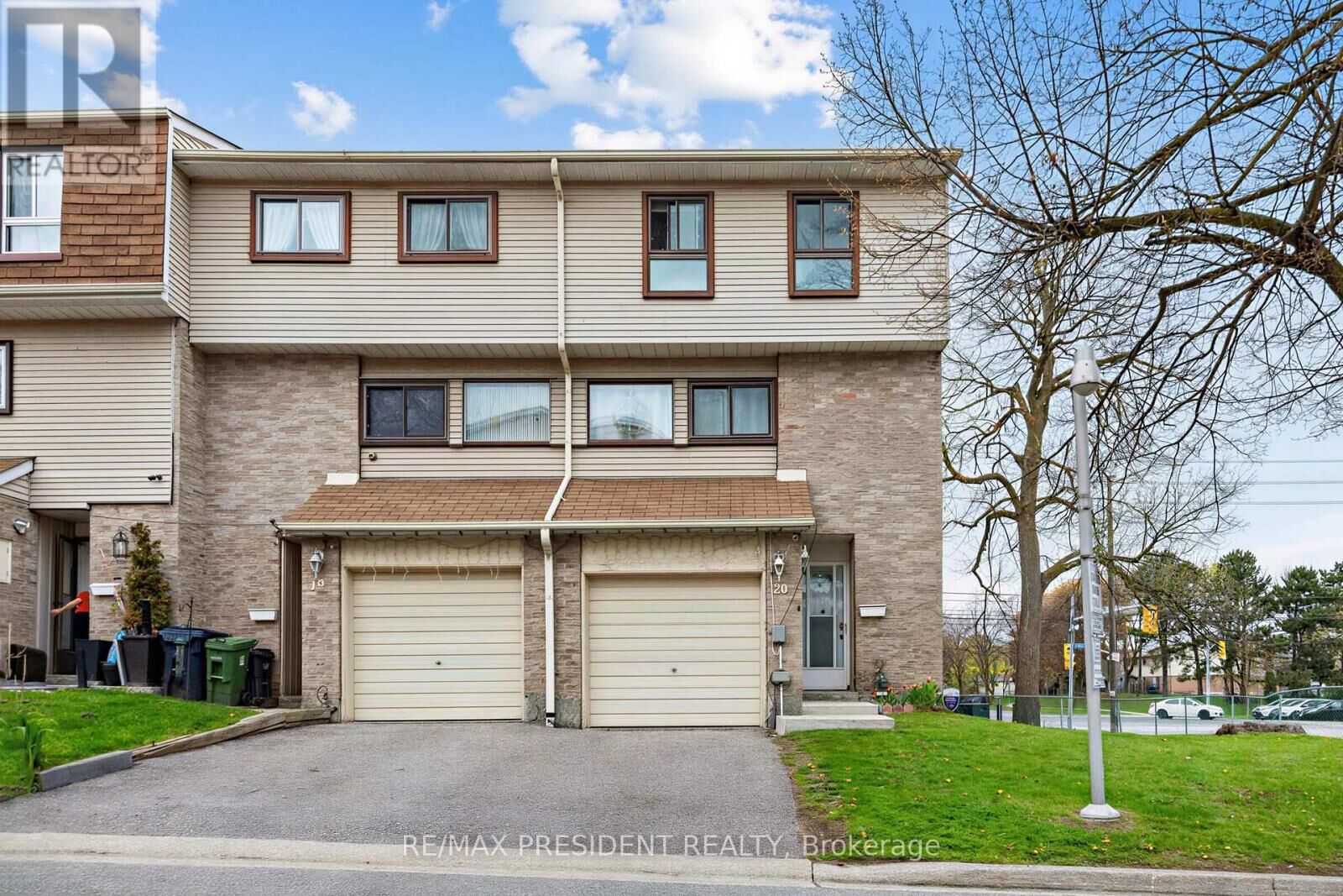 Property Photo:  120 Murison Boulevard 20  ON M1B 2V6 