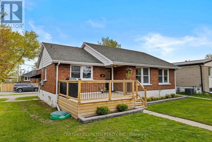 Property Photo:  605 Harold Drive  ON K9J 3X9 
