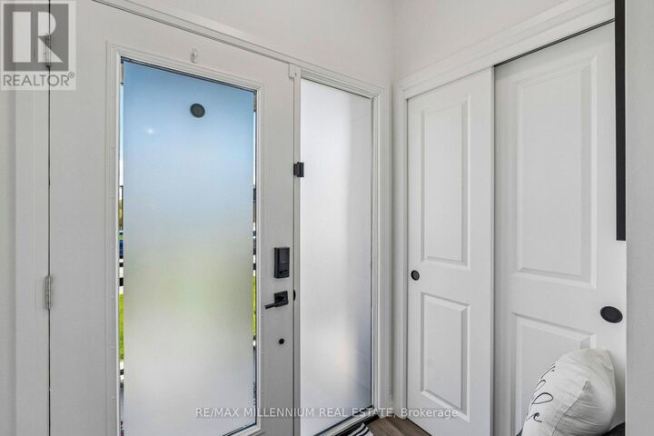 Property Photo:  19 Whelan Court  ON L2V 0M3 