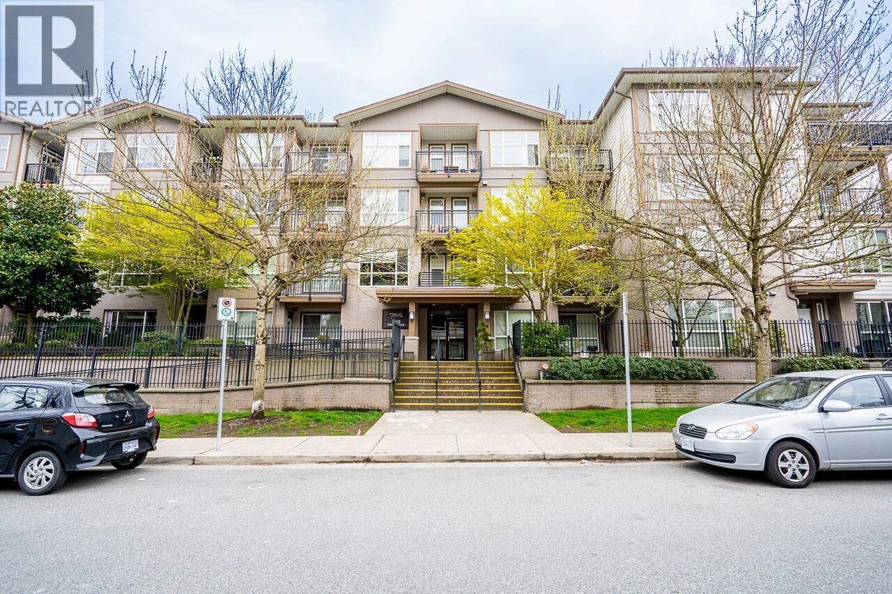 Property Photo:  2343 Atkins Avenue 414  BC V3C 1Y7 