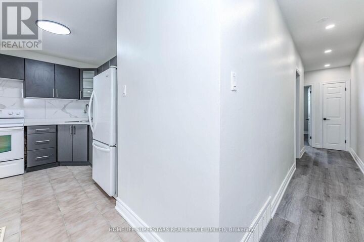 Property Photo:  1164 The Queensway A  ON M8Z 1R5 