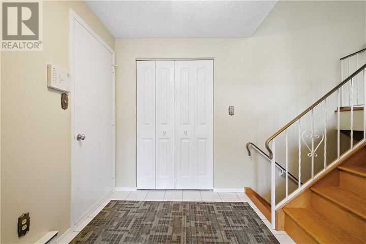 Property Photo:  142 Village Crescent  ON P3A 5A1 