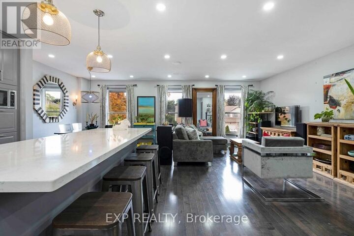 Property Photo:  43 Floribunda Crescent  ON L6T 4R9 