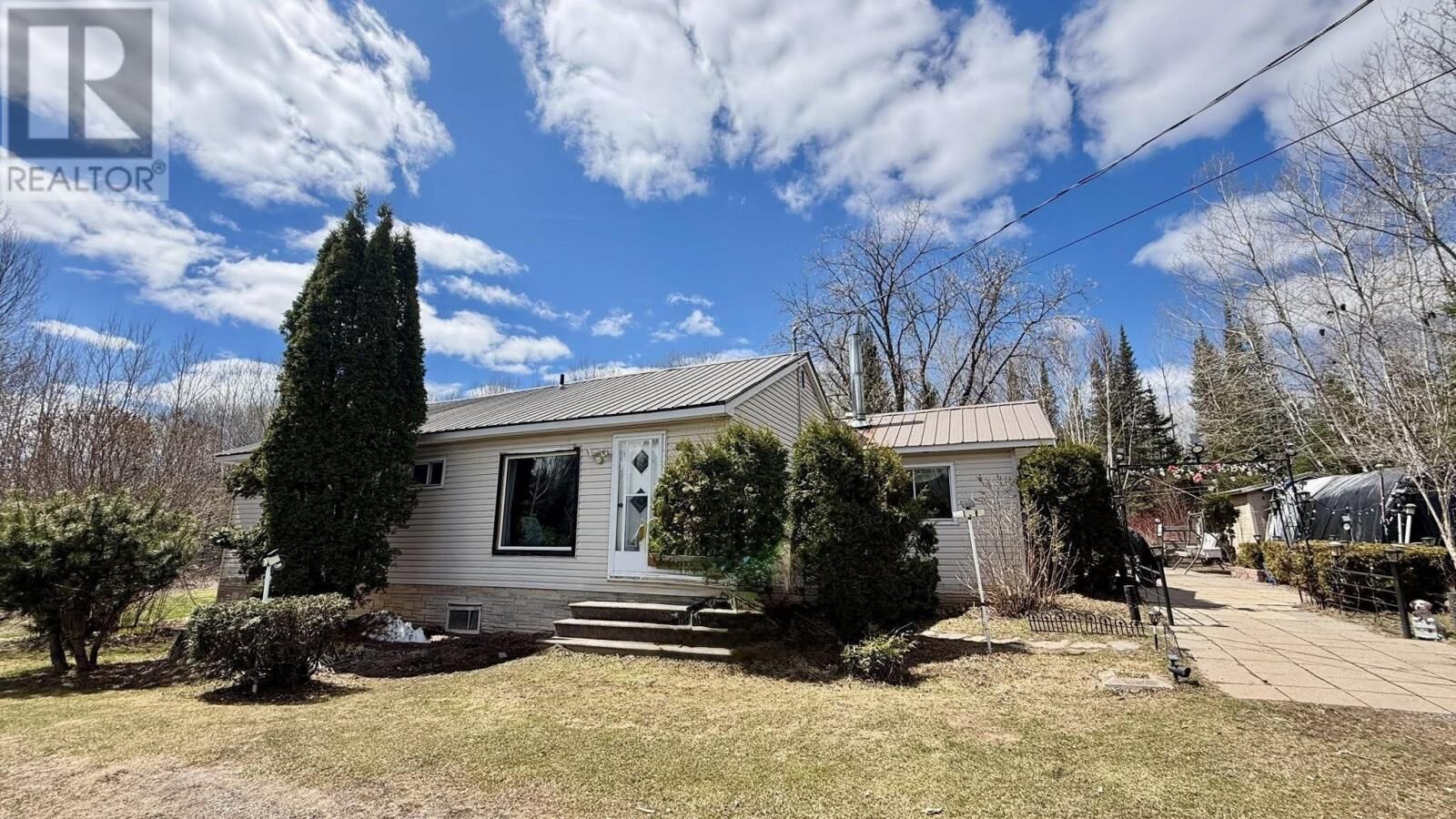 Property Photo:  1637 Highway 595  ON P0T 2V0 