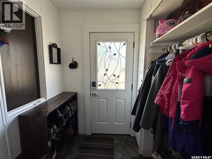 Property Photo:  1217 2nd Street  SK S4A 0M1 