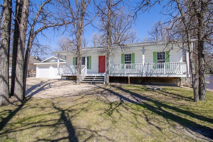 Property Photo: 53 Bergen Bay MB R0A 0V0