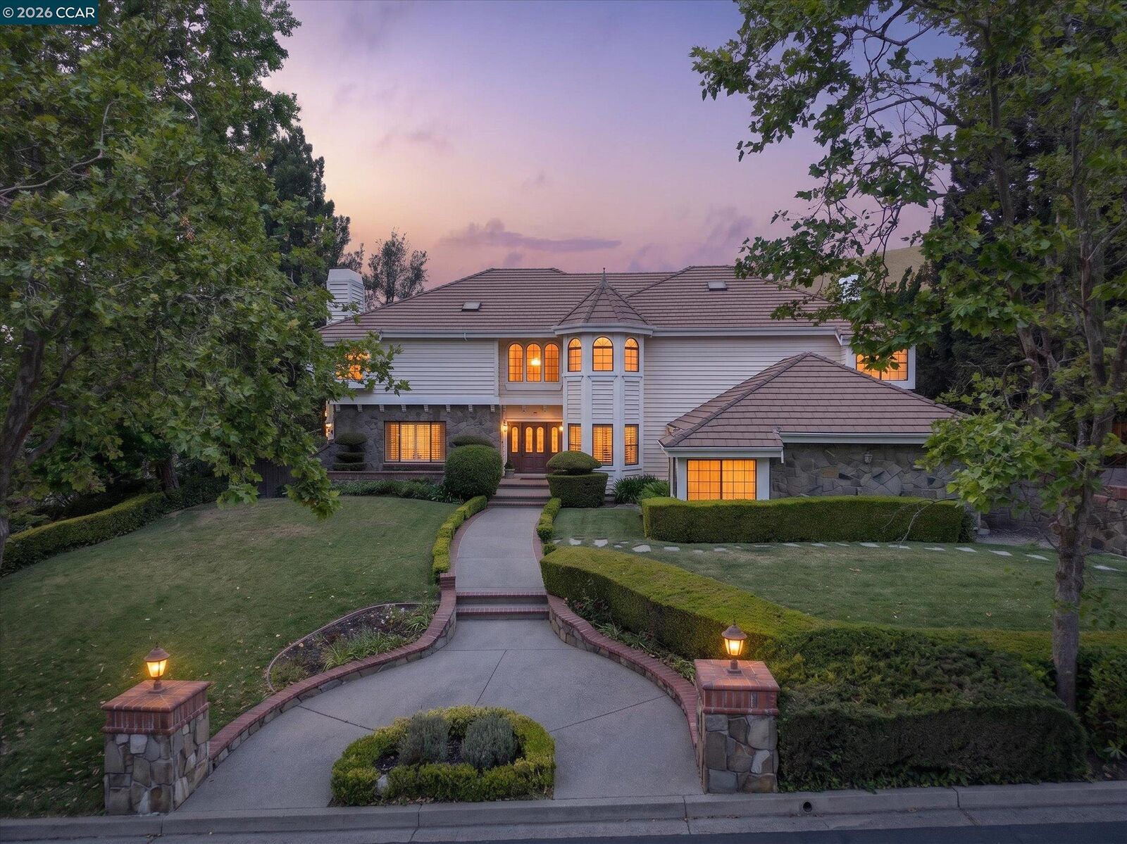 Property Photo:  5303 Blackhawk Dr  CA 94506 