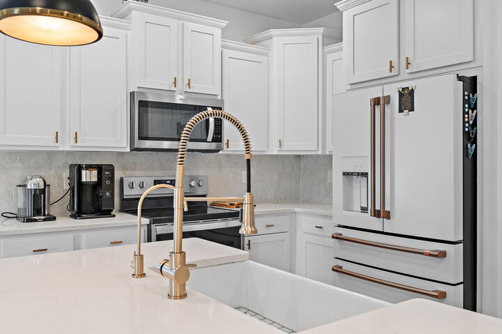 Property Photo:  14 Redbird Loop  FL 32541 