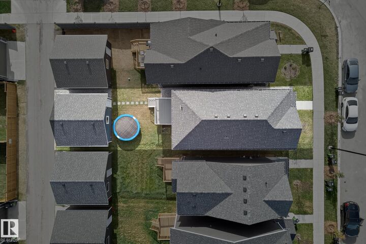 Photo de la propriété:  3451 169 Street SW  AB T6W 5M4 