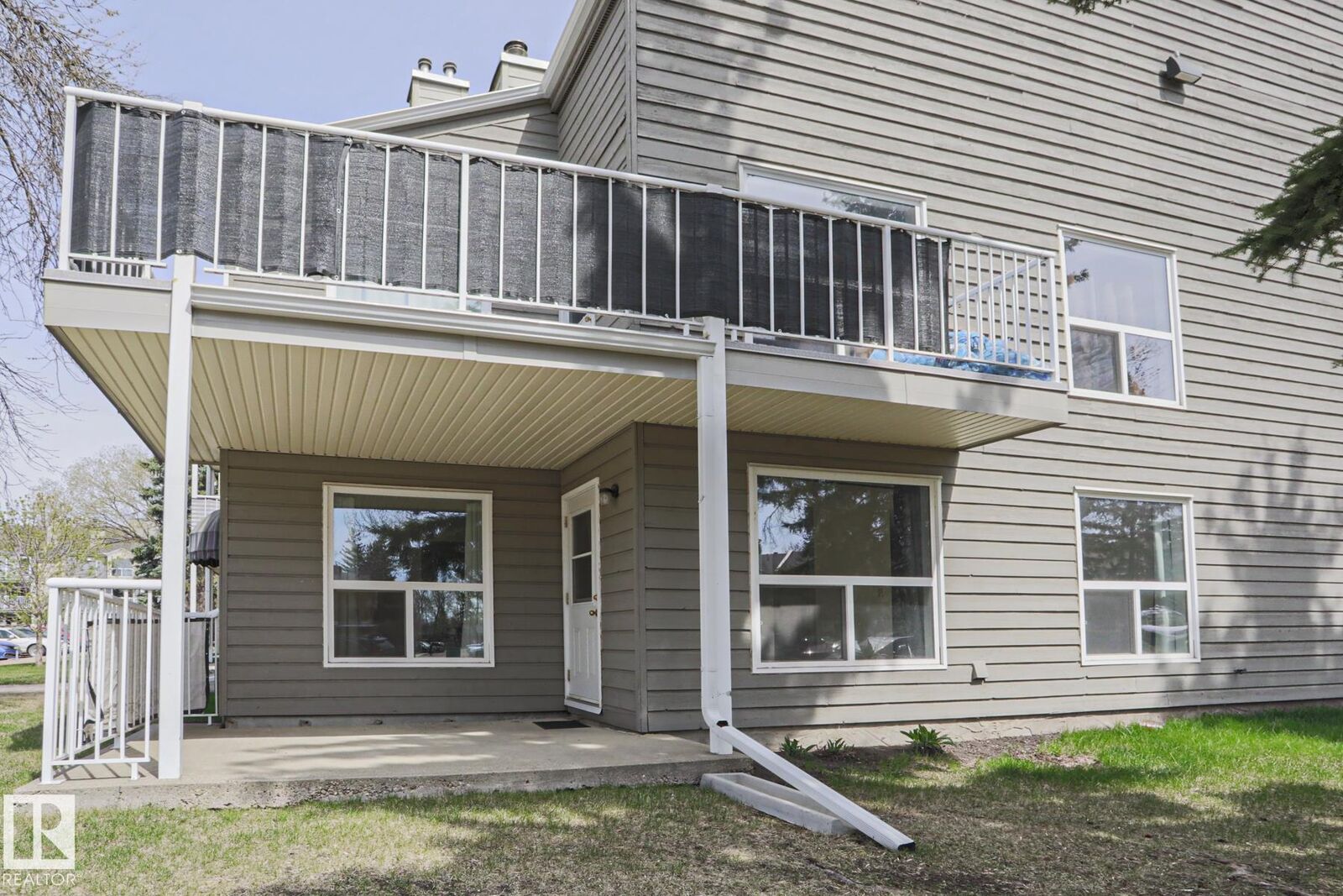 Property Photo:  60 Alpine Place 101  AB T8N 3Y2 