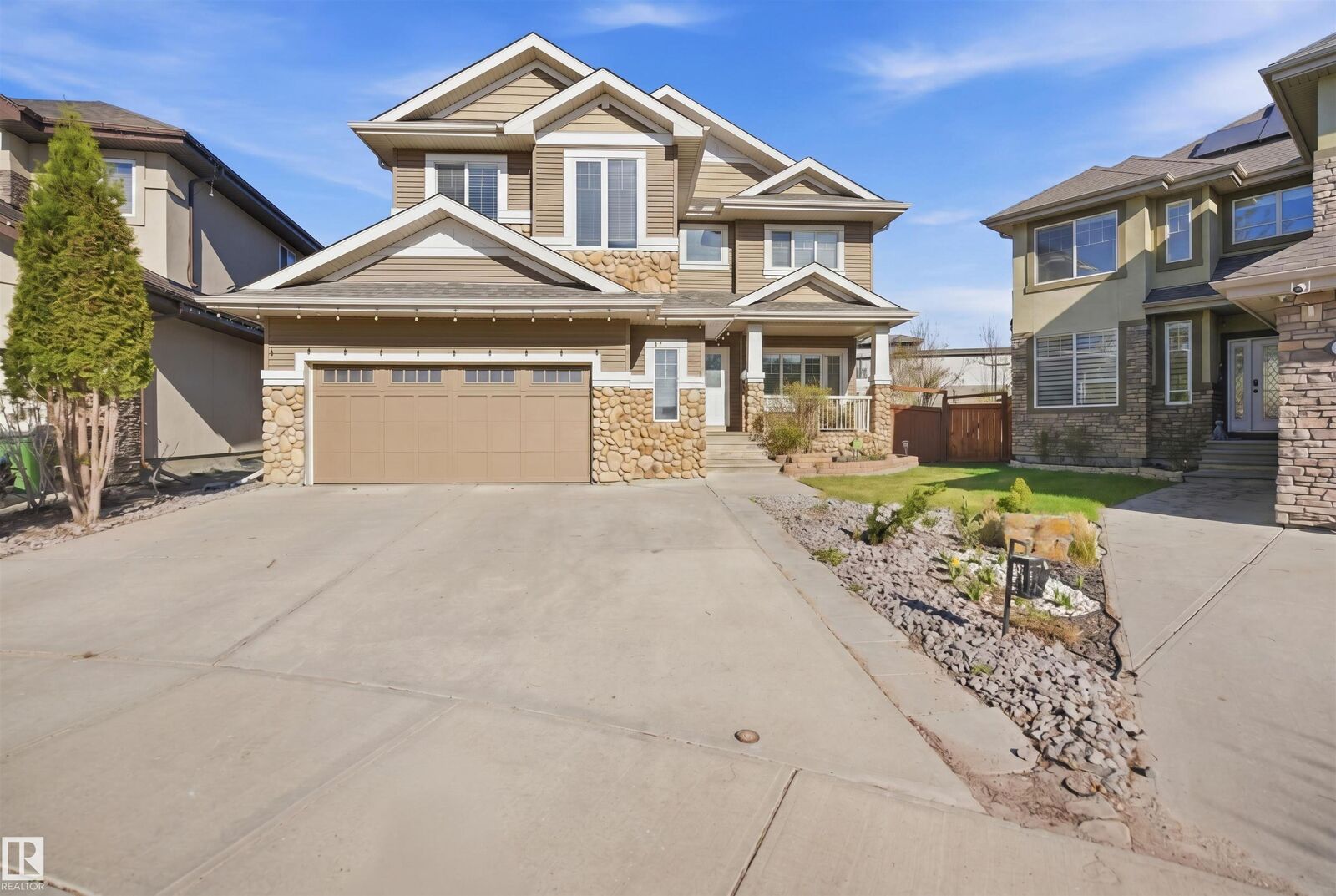 Photo de la propriété: 2256 Cameron Ravine Court NW AB T6M 0L9