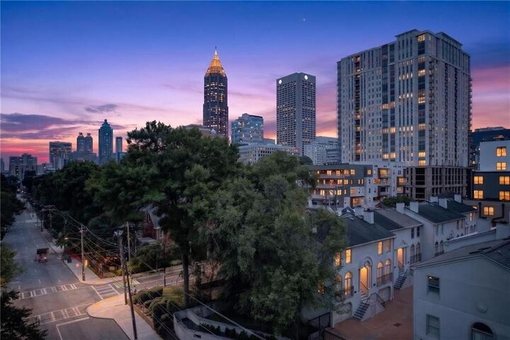 Property Photo: 790 Piedmont Avenue NE B GA 30308