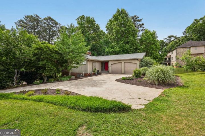 Property Photo:  5316 Corsham Court SW  GA 30047 