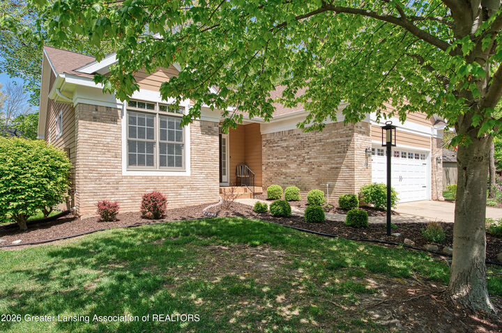 Property Photo: 3536 Oakmont Drive MI 48911