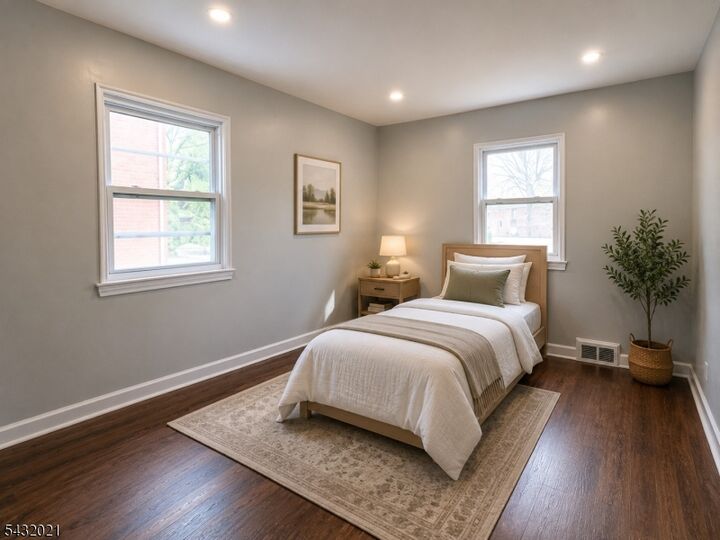 Property Photo:  168 Tuxedo Pkwy 1  NJ 07106 