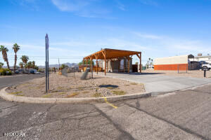 Property Photo: 3133 Erwin Ln AZ 86404