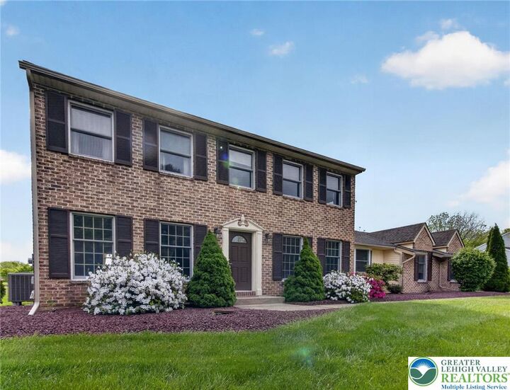 Property Photo:  7098 Limerick Square  PA 18017 