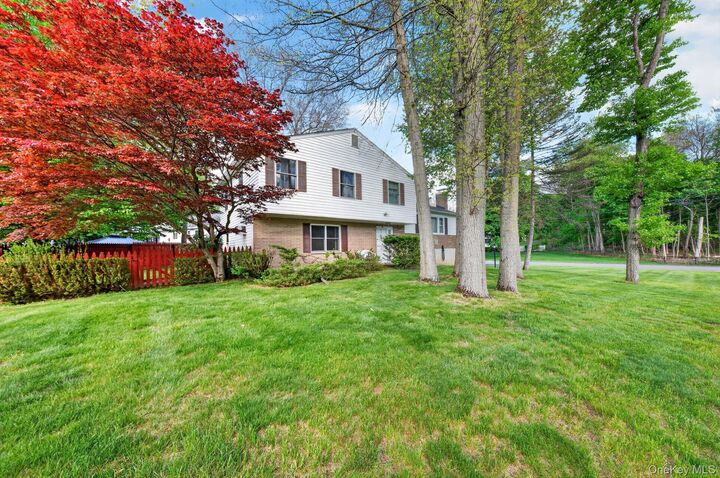Property Photo:  2 Gary Place  NY 12590 