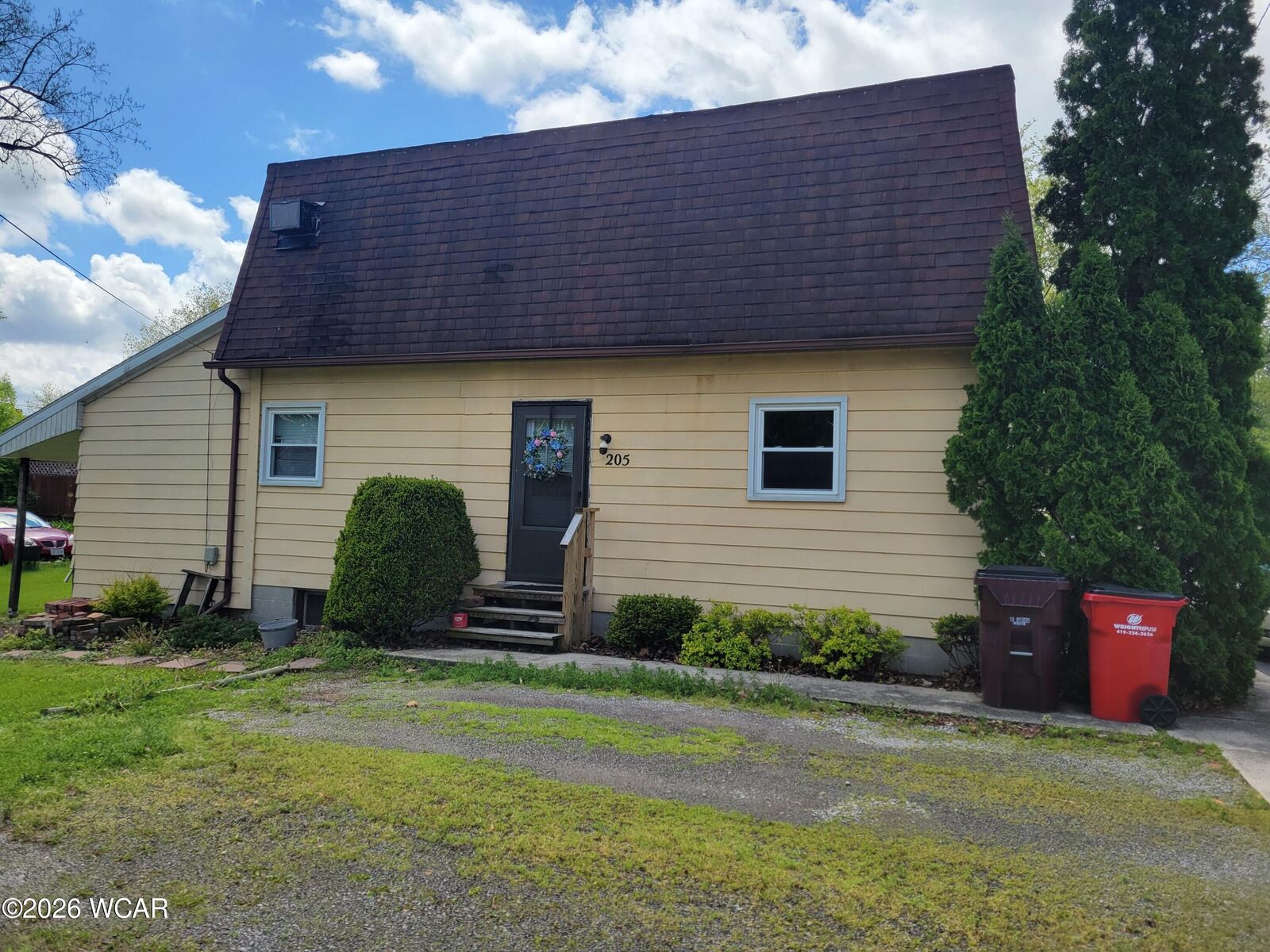 Property Photo: 203 E High Avenue OH 45810